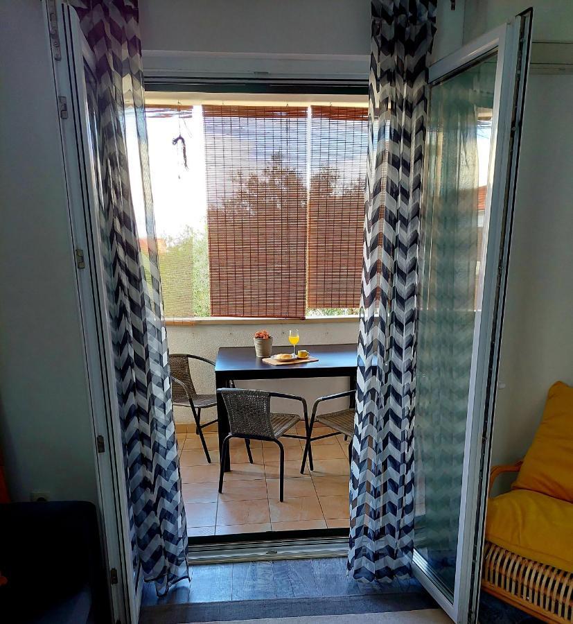Apartman Olive Supetar Exterior foto